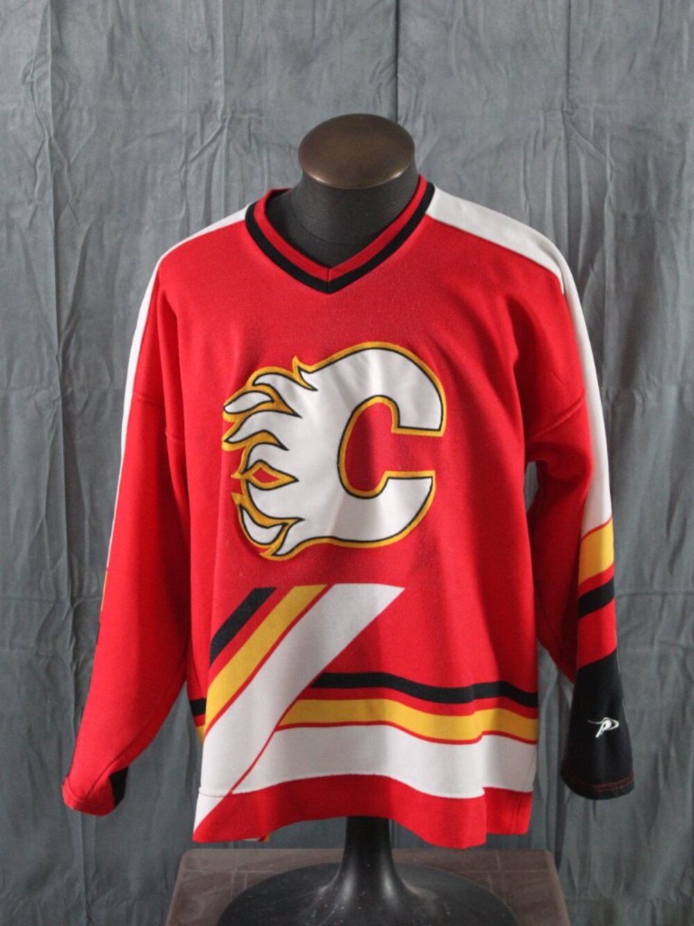 Calgary Flames Jersey (VTG) - 1990s Away Jersey by Pro Player - Men's 2XL - Picture 3 of 8